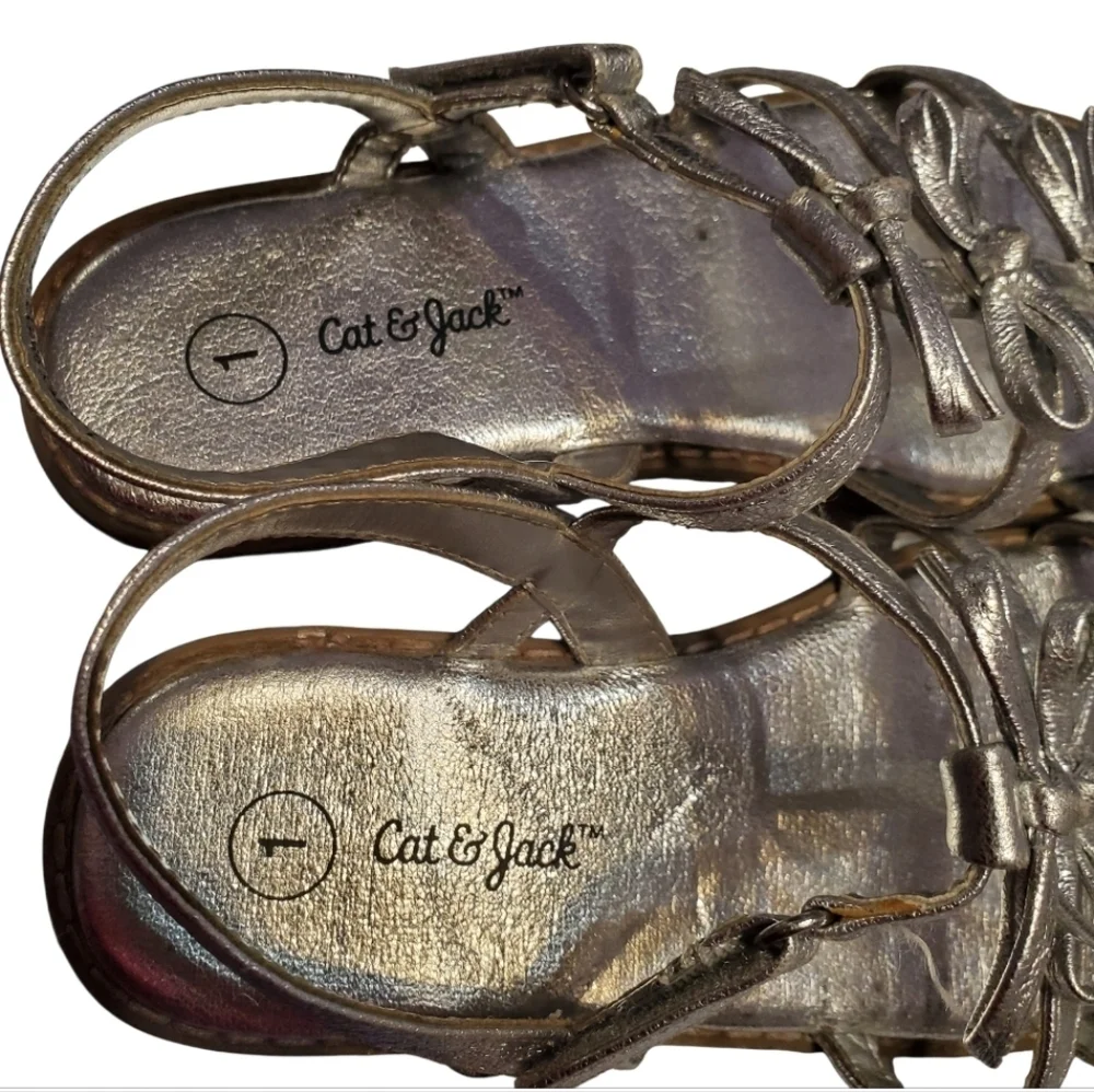 Cat & Jack Girls Silver Metallic Strappy Spring Summer Sandals 1